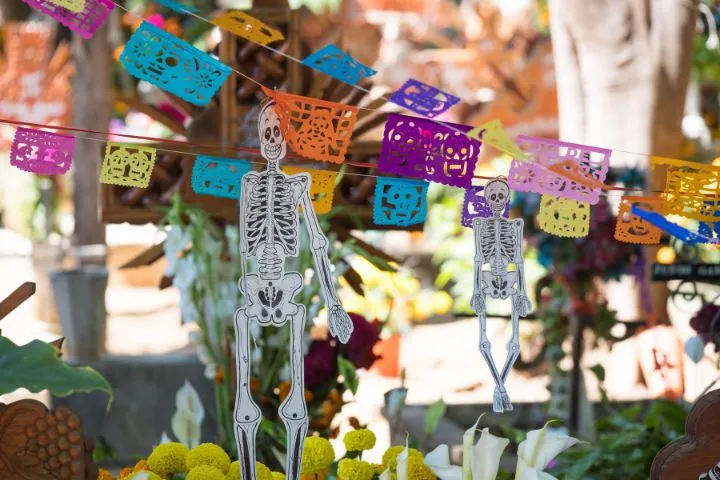 メキシコのお祭りの装飾の画像