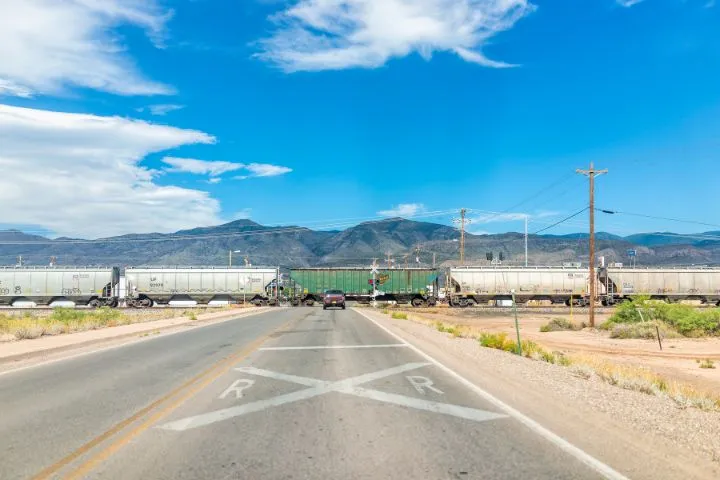 メキシコの鉄道のある風景の画像