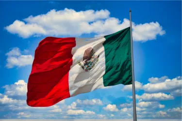 メキシコのコンセント・電圧について解説！変換プラグや変圧器は必要？
