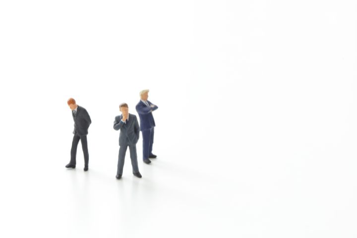 ミニチュアのビジネスマンの画像